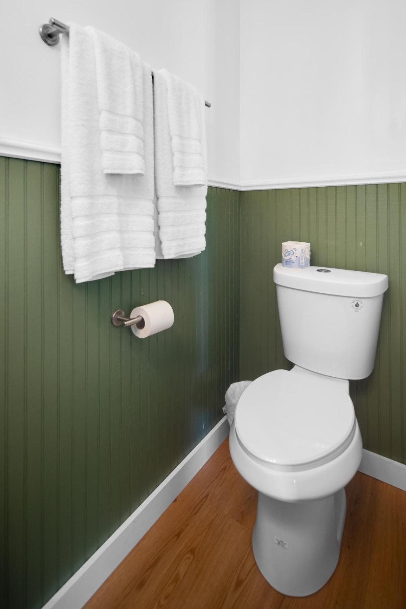 Birches Motel Saratoga Springs Ngoại thất bức ảnh